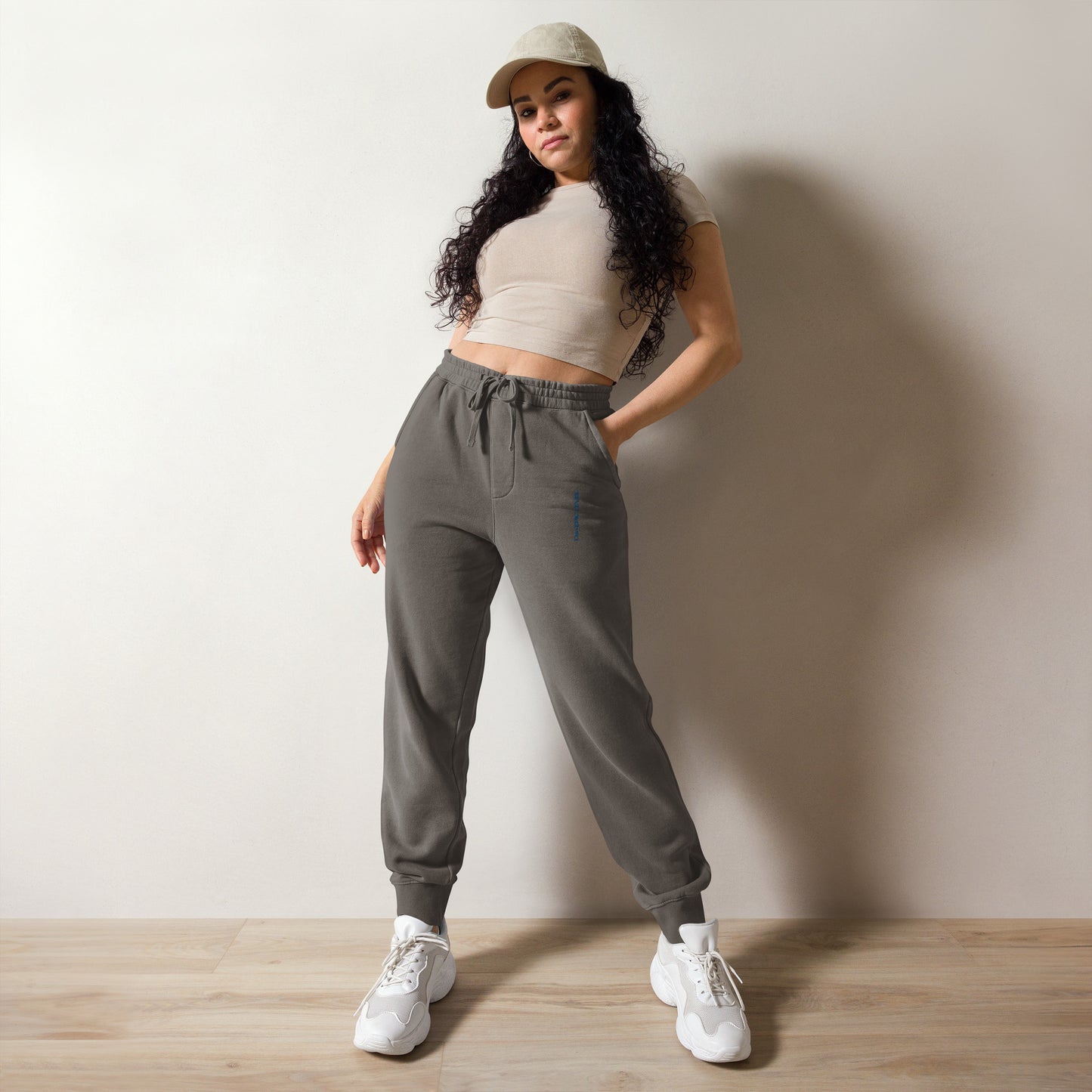 D20 Epic Level Logo Unisex pigment-dyed sweatpants