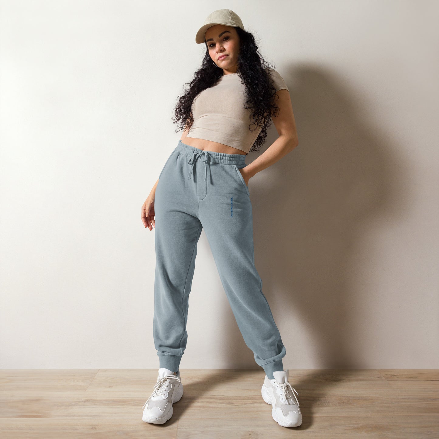 D20 Epic Level Logo Unisex pigment-dyed sweatpants